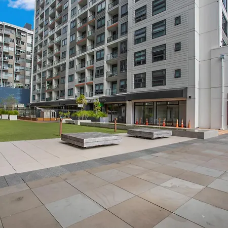 Skyline Serenade Apt With Skycity View And Parking Auckland Exterior photo