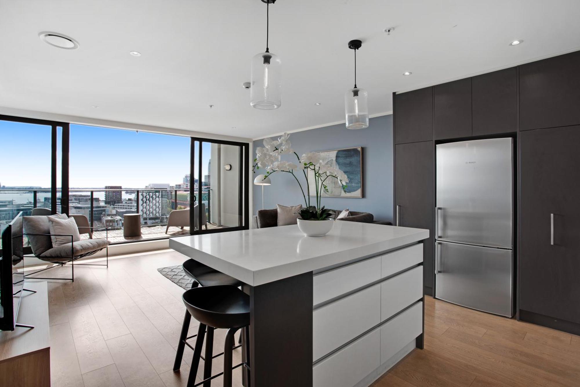 Apartment Skyline Serenade With Skycity View And Parking